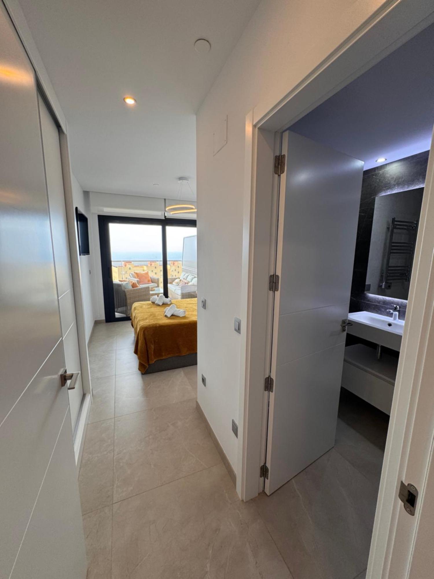 Sunset Cliffs By Mar Holidays Apartment *